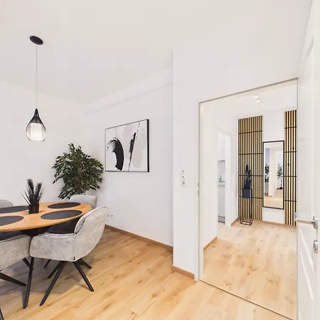 Stadtapartments Luna By Cosy Homes *